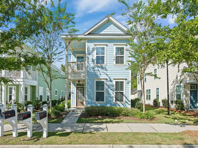 Photo 1 of 25 : 103 Green Grass Road