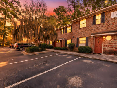 Photo 1 of 25 : 2362 Parsonage Road, #17e