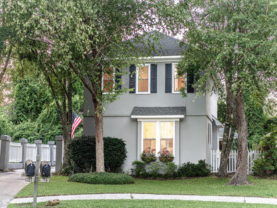 Photo 1 of 25 : 1023 Plantation Court