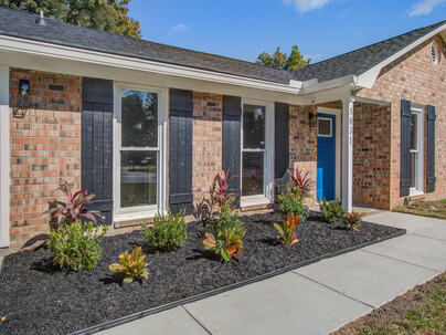 Photo 1 of 25 : 5031 Foxwood Drive