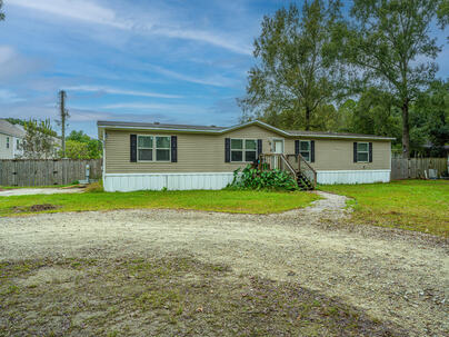 Photo 1 of 24 : 845 Butternut Road