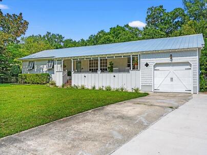 Photo 1 of 25 : 939 Mikell Drive