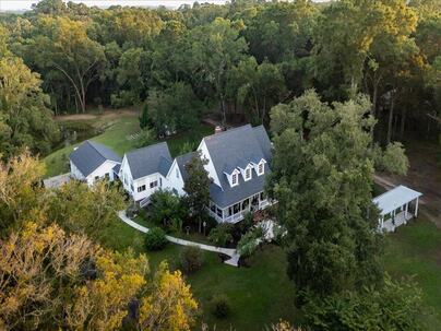 Photo 1 of 25 : 6949 Maybank Highway