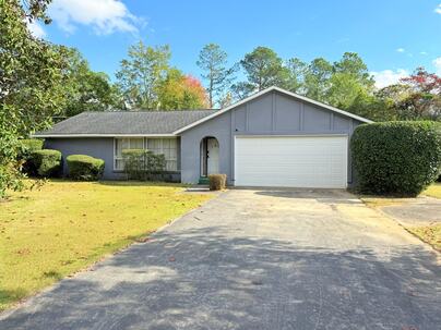 Photo 1 of 25 : 675 Alexander Drive