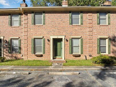 Photo 1 of 22 : 302 Springview Lane, #11