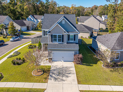 Photo 1 of 25 : 9648 Spencer Woods Road