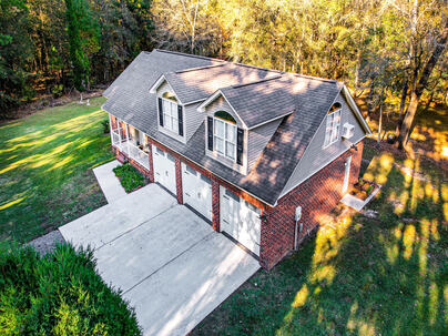 Photo 1 of 25 : 240 Groomsville Road