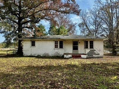 Photo 1 of 16 : 952 Gausetown/grace/legacy/pinckne Road