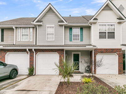 Photo 1 of 25 : 151 Darcy Avenue