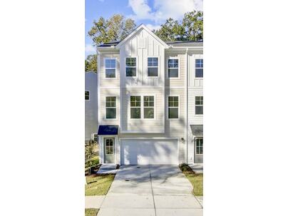 Photo 1 of 25 : 414 Caledon Court