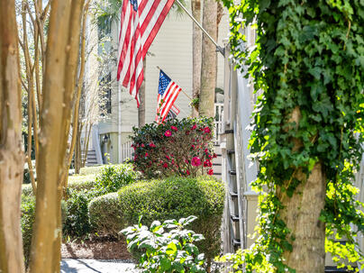 Photo 1 of 25 : 2433 Racquet Club Drive