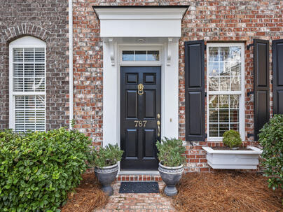 Photo 1 of 25 : 787 Certificate Court