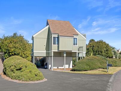 Photo 1 of 25 : 912 Sealoft Villa Drive