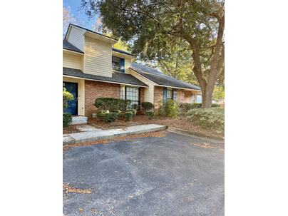 Photo 1 of 24 : 76 Indigo Lane