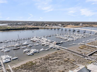 Photo 1 of 25 : 14 Lockwood Drive, #12-A,G,H