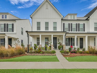 Photo 1 of 25 : 1011 Swamp Harrier Avenue