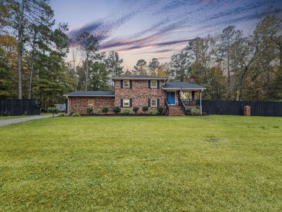 Photo 1 of 25 : 4027 Highway 78