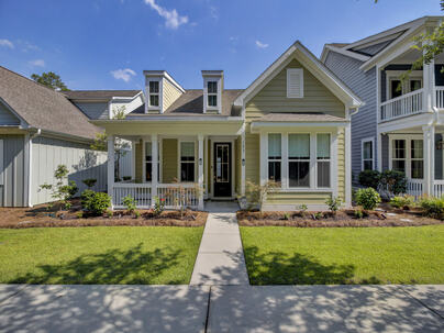 Photo 1 of 25 : 153 Village Ponds Drive