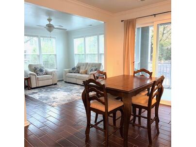 Photo 1 of 15 : 130 River Landing Drive Drive, #10100