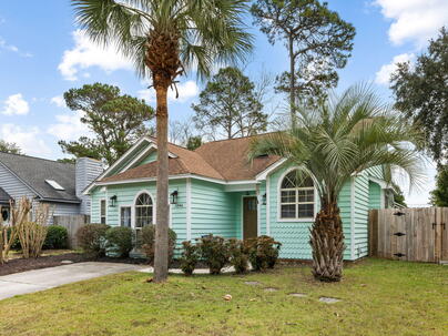 Photo 1 of 25 : 1246 Llewellyn Road