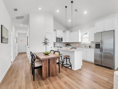 Photo 1 of 19 : 3870 Chestnut Street