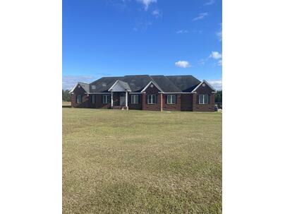 Photo 1 of 18 : 455 Red Bank Road