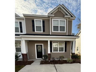 Photo 1 of 25 : 176 Spencer Circle