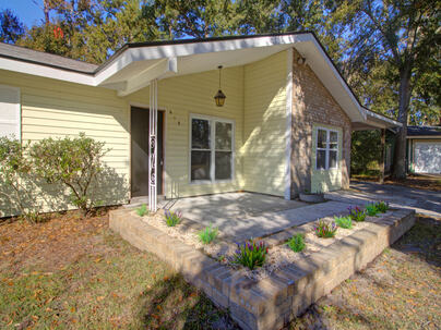 Photo 1 of 25 : 619 Piedmont Lane