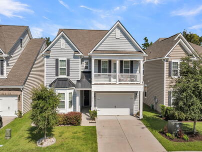 Photo 1 of 25 : 9947 Winged Elm Street