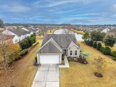 Photo 1 of 25 : 586 Eastern Isle Avenue