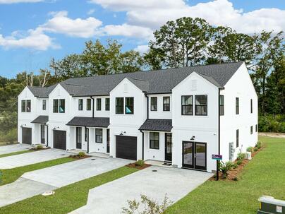 Photo 1 of 25 : 348 Bremerton Drive