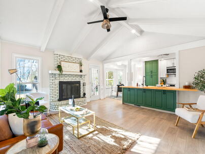 Photo 1 of 25 : 8190 Greenridge Road