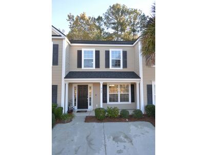 Photo 1 of 23 : 9142 Maple Grove Drive