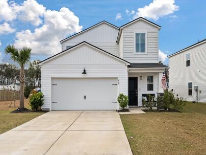 Photo 1 of 25 : 465 Minim Street