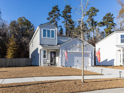 Photo 1 of 25 : 496 Minim Street