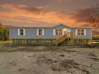 Photo 1 of 25 : 235 Pine Bluff Road