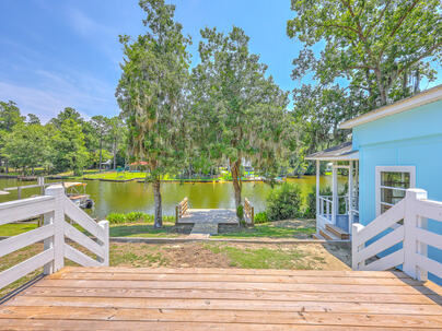 Photo 1 of 25 : 1303 Delano Street