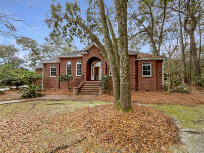 Photo 1 of 22 : 5251 Timber Race Course