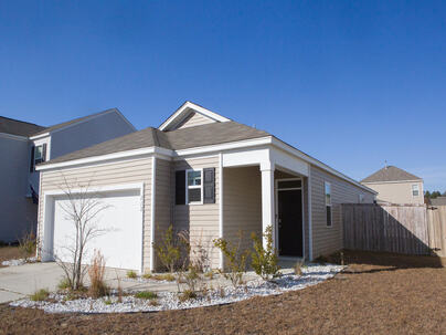 Photo 1 of 25 : 212 Light Way