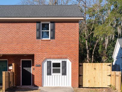 Photo 1 of 25 : 4535 Orr Street