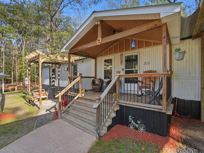 Photo 1 of 25 : 316 Forever Eclipse Lane