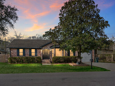 Photo 1 of 25 : 1142 Brookside Drive