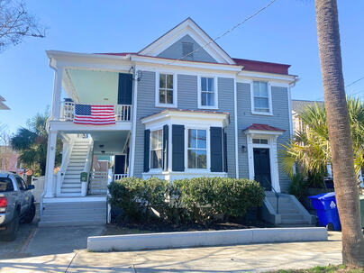 Photo 1 of 25 : 9 Gadsden Street