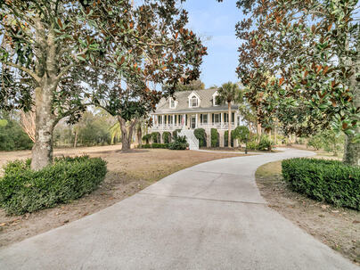 Photo 1 of 25 : 5010 Timber Race Course