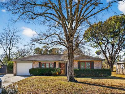 Photo 1 of 25 : 7737 Ovaldale Drive