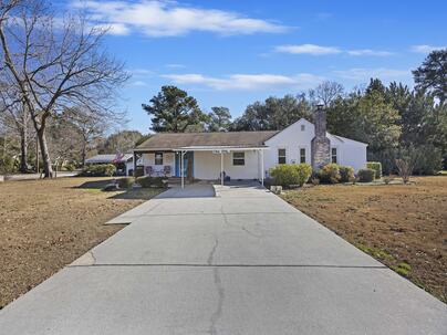 Photo 1 of 25 : 1744 Opal Avenue