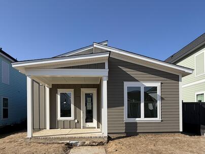 Photo 1 of 25 : 716 Rumbling Leaf Lane