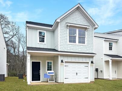 Photo 1 of 25 : 214 Central Creek Drive