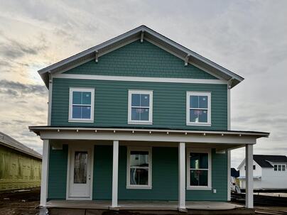 Photo 1 of 25 : 709 Rumbling Leaf Lane