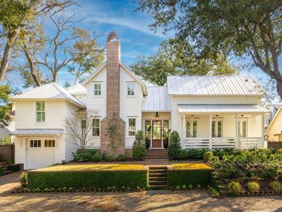 Photo 1 of 25 : 105 Friend Street